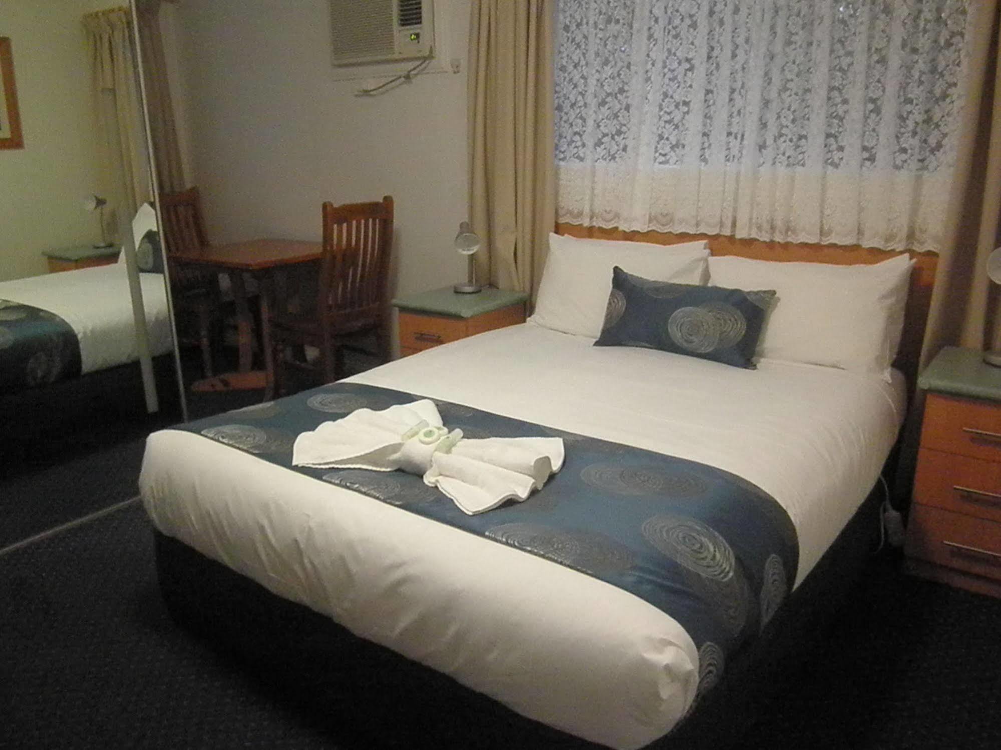 Poet's Recall 4* Gundagai